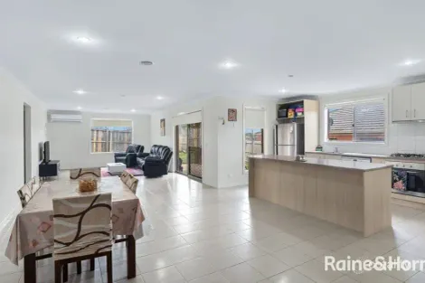 Property photo of 12 Harry Vallence Drive Maddingley VIC 3340