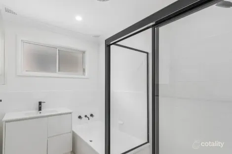 Property photo of 20 Lakeside Drive Kanahooka NSW 2530