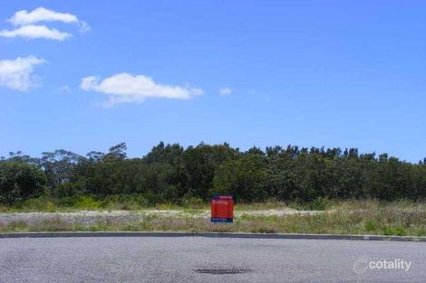 11 Sky Cl, Taylors Beach, NSW 2316