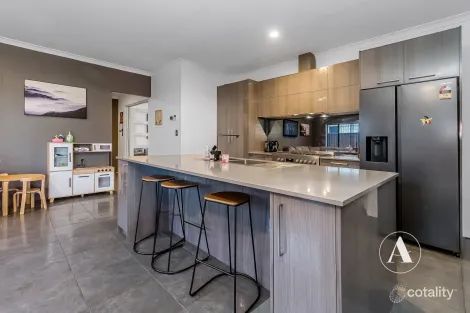 Property photo of 20 Berican Parade Hilbert WA 6112