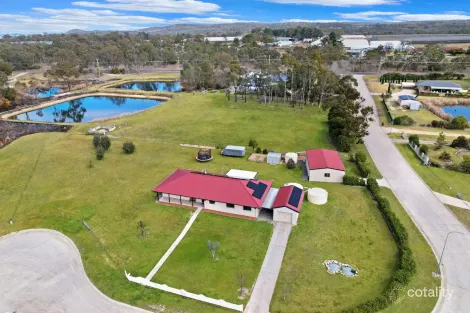 24 Bau Ct, Applethorpe, QLD 4378