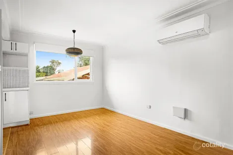 Property photo of 4 Burdett Crescent Blacktown NSW 2148