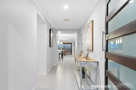 Property photo of 45 Stanbrough Road Gumdale QLD 4154