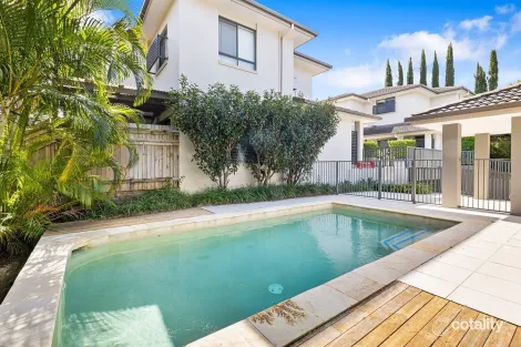 Property photo of 11/139 Cotlew Street Ashmore QLD 4214