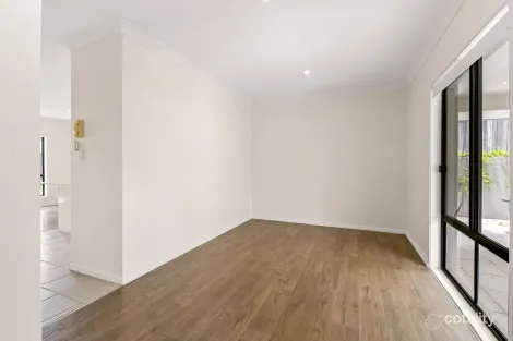 Property photo of 11/139 Cotlew Street Ashmore QLD 4214