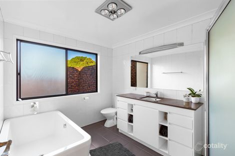 Property photo of 12 Chinnock Court Alexandra Hills QLD 4161
