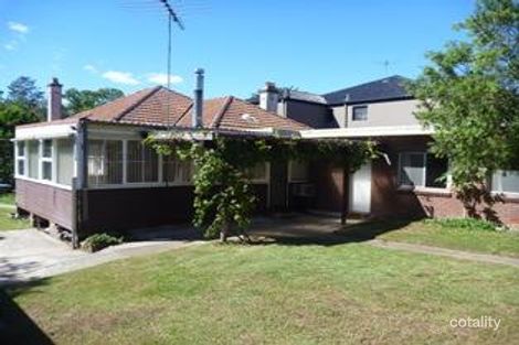 Property photo of 27 Eaton Avenue Normanhurst NSW 2076
