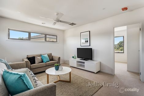 Property photo of 2/4 Anthony Crescent Box Hill North VIC 3129