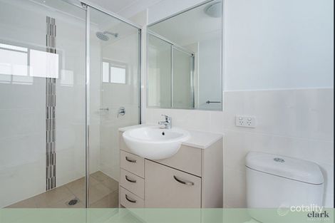 1/8 Railway Pde, Clayfield, QLD 4011