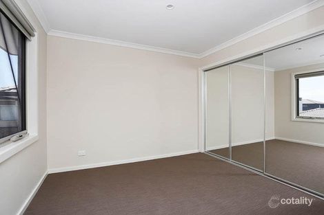 Property photo of 25 Monarma Walk Kealba VIC 3021