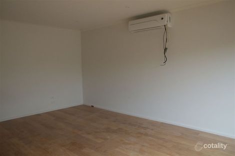 Property photo of 10 Acorn Lane Pakenham VIC 3810