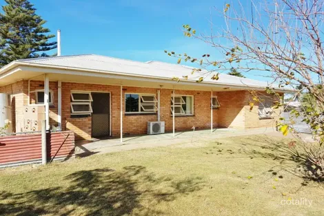 Property photo of 18-20 Second Street Arno Bay SA 5603