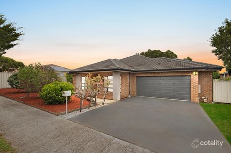 Property photo of 98 Golf View Drive Craigieburn VIC 3064