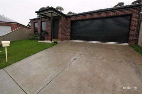 Property photo of 13 Muller Court Mount Clear VIC 3350