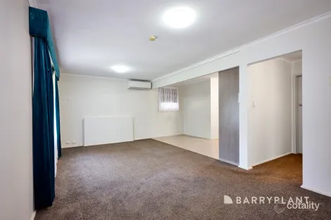 Property photo of 1/69 Dryden Concourse Mooroolbark VIC 3138