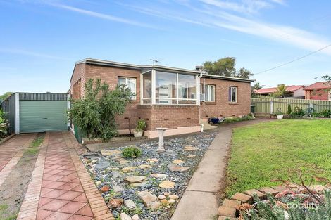 17 Neville Ave, Christies Beach, SA 5165