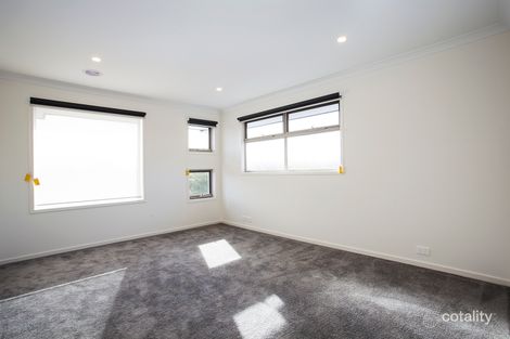 Property photo of 4B Gladesville Drive Bentleigh East VIC 3165