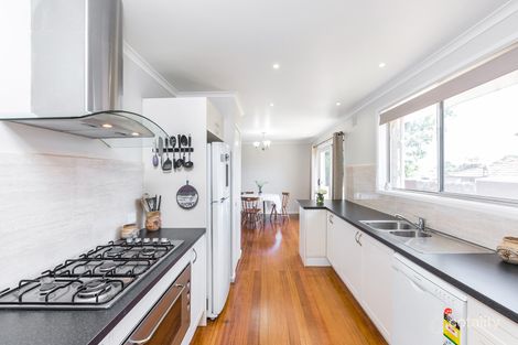 Property photo of 9 Cornwall Close Gladstone Park VIC 3043