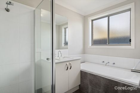 Property photo of 2/42 Hotham Circuit Thurgoona NSW 2640