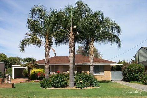 7 Petunia St, Kalamunda, WA 6076