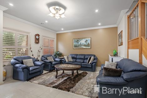 Property photo of 5 Leonie Close South Morang VIC 3752