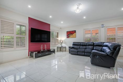 Property photo of 5 Leonie Close South Morang VIC 3752