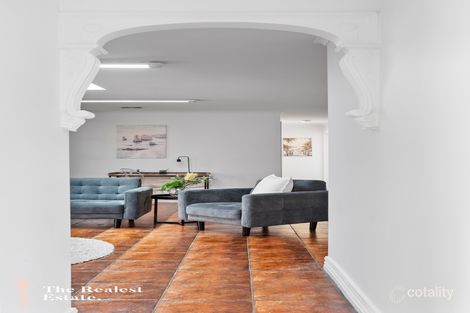 Property photo of 8 Crespin Place Roxburgh Park VIC 3064