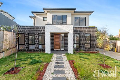 Property photo of 1/4 Aurisch Avenue Glen Waverley VIC 3150