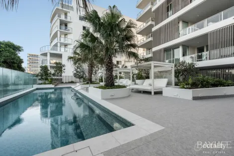 402/77-85 Landsborough Ave, Scarborough, QLD 4020