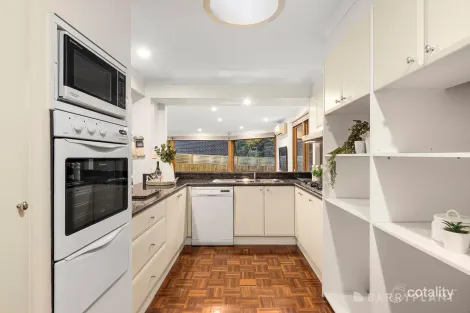 Property photo of 10 Louisa Place Templestowe VIC 3106