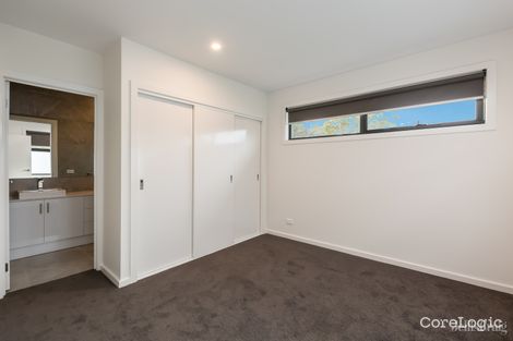 Property photo of 3/21 Brunei Crescent Heidelberg West VIC 3081