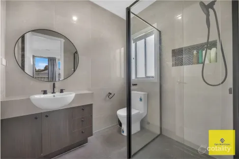 Property photo of 26 Higgins Way Truganina VIC 3029