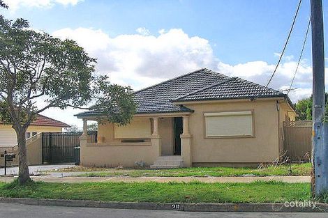 28 Pomona St, Greenacre, NSW 2190