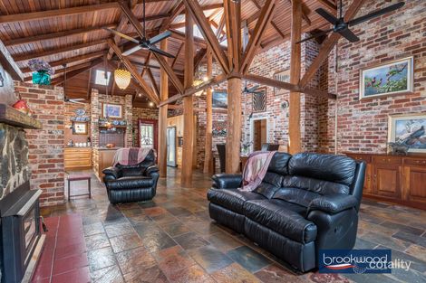 Property photo of 885 Leschenaultia Place Chidlow WA 6556