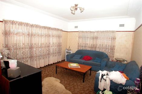 Property photo of 8 Marks Avenue Seven Hills NSW 2147