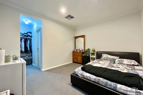 Property photo of 8 Codrington Road Truganina VIC 3029