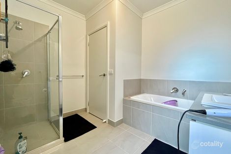 Property photo of 8 Codrington Road Truganina VIC 3029