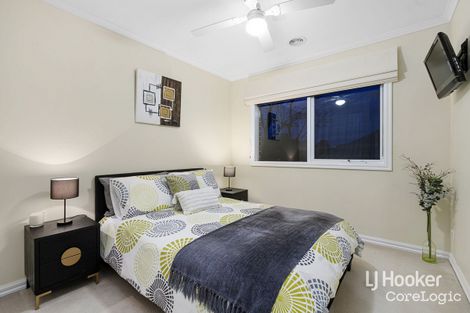 Property photo of 18 Kerford Crescent Point Cook VIC 3030