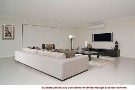 Property photo of 17 Muhammad Street Doolandella QLD 4077