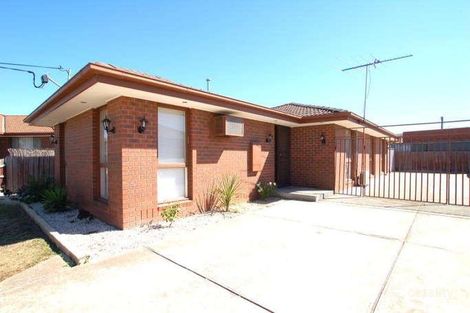 10 Chilwell Ct, Meadow Heights, VIC 3048