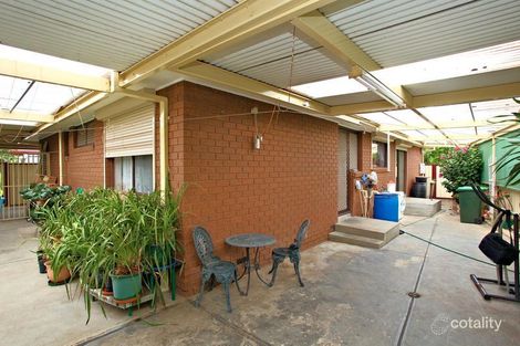 Property photo of 12 Droitwich Crescent Deer Park VIC 3023