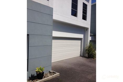 1/109 Falconer St, Southport, QLD 4215