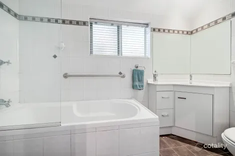 Property photo of 47 Robinson Street Eastlakes NSW 2018