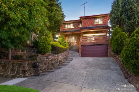 Property photo of 8 Burge Court Doncaster East VIC 3109