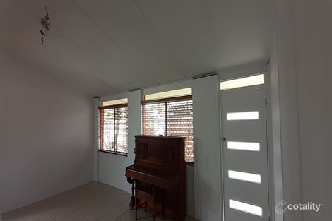 Property photo of 94 Whitehill Road Eastern Heights QLD 4305