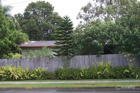 37 Ridgeway Ave, Southport, QLD 4215