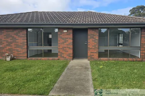 1/4 Fairfield St, Cranbourne, VIC 3977