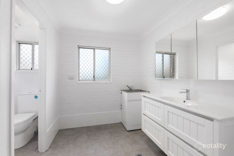 Property photo of 2/39 Church Street West Tamworth NSW 2340
