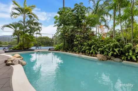 304/92-94 Moore St, Trinity Beach, QLD 4879