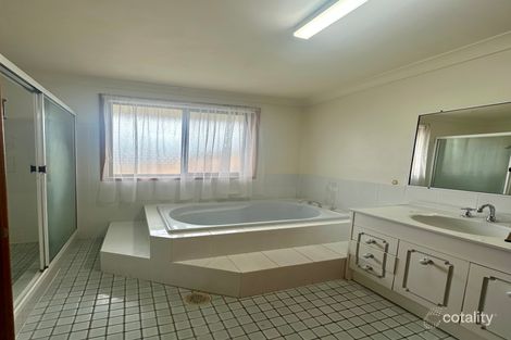 Property photo of 1/2 Kestrel Avenue Old Bar NSW 2430